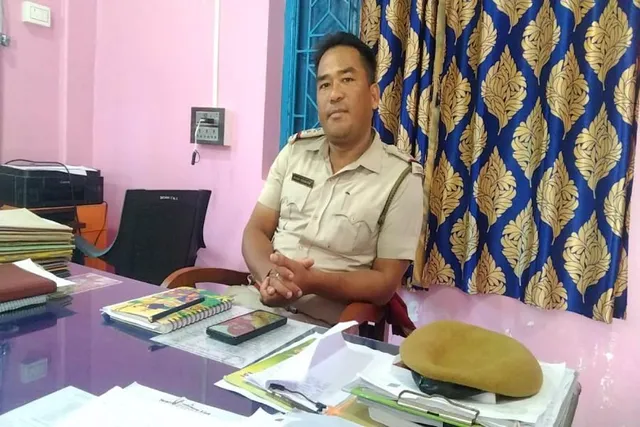 ডেবরা ট্রাফিকের দায়িত্বে এলেন এসআই অমর ছেত্রী