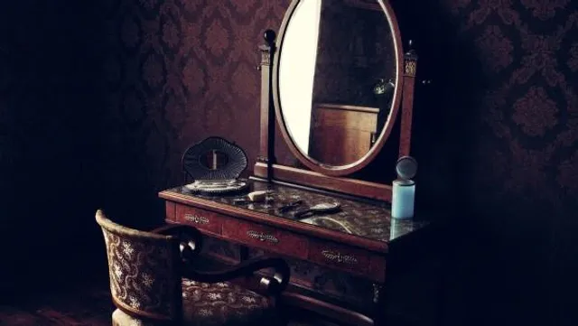 বাড়িতে সঠিক জায়গায় আয়না