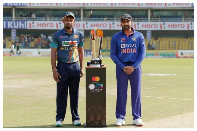 ঈশান-সূর্যহীন ভারত, খেলছেন লোকেশ, ক্ষুব্ধ সমর্থকরা