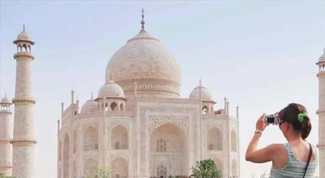 অতিমারিতে সওয়া দু’কোটি কাজ গিয়েছে পর্যটনে