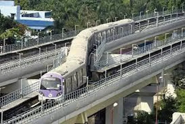 পুজোয় ইস্ট-ওয়েস্টে বাড়ছে মেট্রোর সংখ্যা