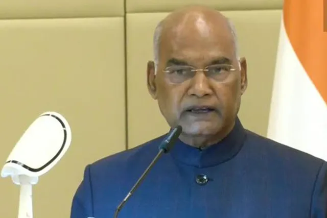 আমস্টারডামে পৌঁছলেন রাষ্ট্রপতি