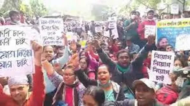 পাঁচ বছর পরও মেলেনি চাকরি, নিয়োগের দাবিতে রণক্ষেত্র সল্টলেক