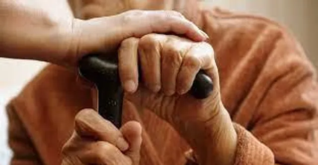 বাবা-মাকে বৃদ্ধাশ্রমে রাখা যাবে না, নতুন আইন আনছে সরকার