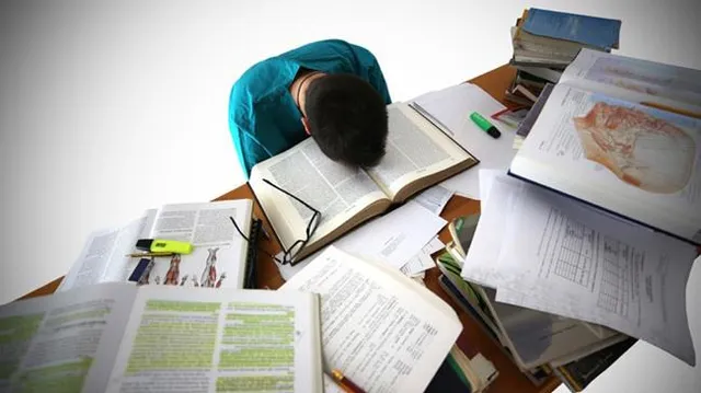 লেখাপড়ায় মন না বসলে মেনে চলুন কিছু জরুরি টোটকা