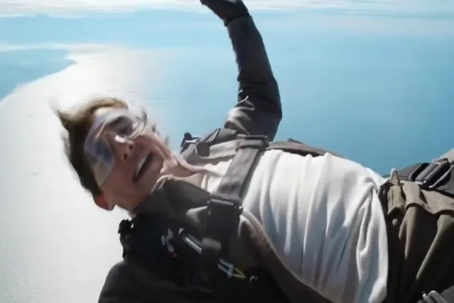 মিশন ইম্পসিবলকে সম্ভব করলেন টম ক্রুস