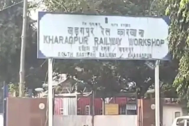 খড়গপুর ওয়ার্কশপে আগুন আতঙ্ক