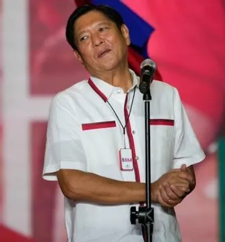 ফিলিপিন্সের ১৭ তম রাষ্ট্রপতি হিসাবে শপথ নিলেন এই ব্যক্তি