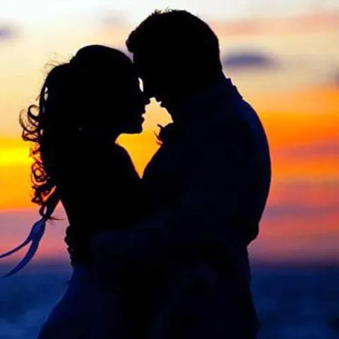 এই রাশির জাতকরা খুবই রোম্যান্টিক হন