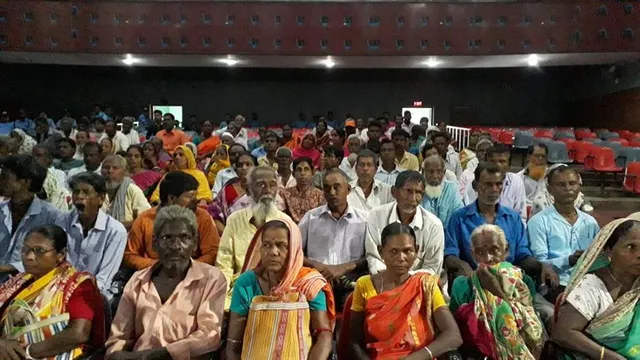 দুস্থ মানুষদের জন্য বিনামূল্যে চক্ষু পরীক্ষা শিবির এর আয়োজনে কেশপুর থানা