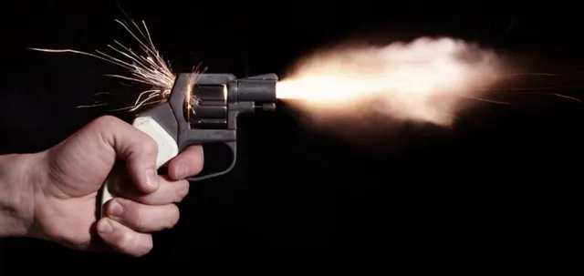 মদ কেনার টাকা না দেওয়ায় মাকে গুলি করে খুন যুবকের