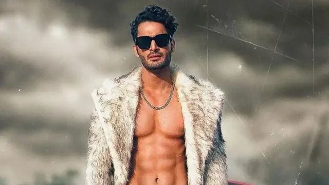 উমারের ইনস্টা রিলে 'বিগ বস ১৫' এর চাঁদের হাট