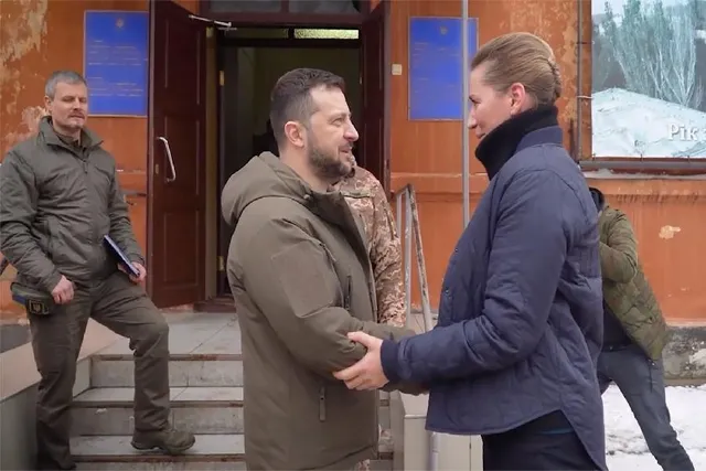 ডেনিশ প্রধানমন্ত্রীর সঙ্গে সাক্ষাৎ করেছেন জেলেনস্কি