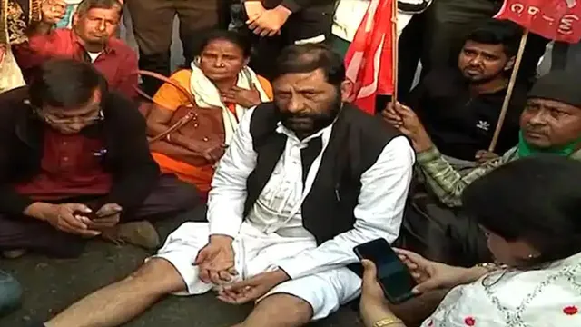 ৭৫ নম্বর ওয়ার্ডে আক্রান্ত বাম প্রার্থী