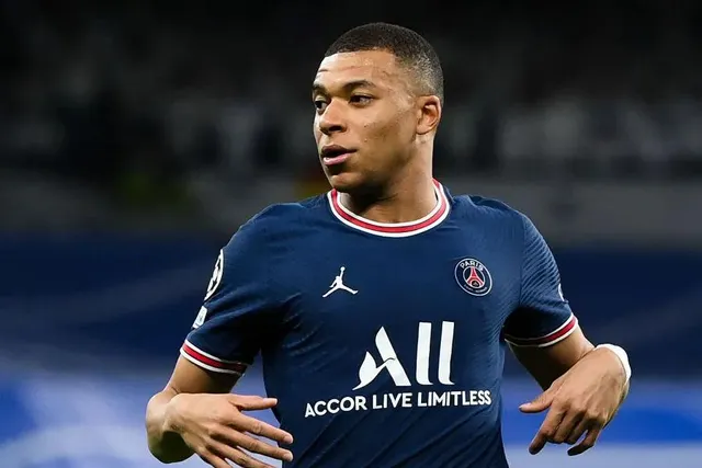 সত্যিই কি রিয়্যাল মাদ্রিদে দেখা যাবে এমবাপ্পেকে?