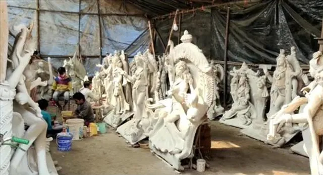 সরস্বতী পুজোর আগে কপালে চিন্তার ভাঁজ কুমোরটুলিতে