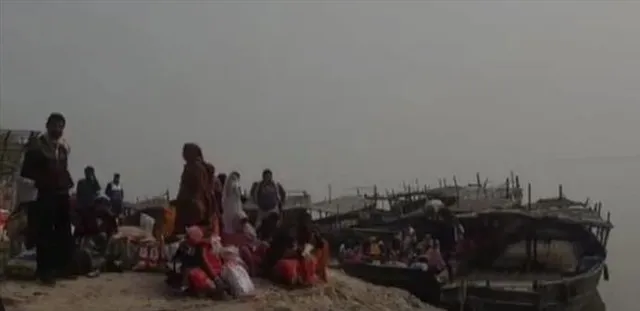 বন্ধ নৌকা পরিষেবা, কপালে হাত নিত্যযাত্রীদের