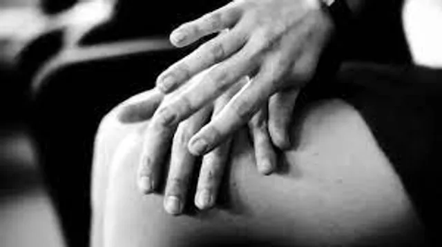 রক্ত পরীক্ষা করতে এসে শ্লীলতাহানির শিকার মহিলা!