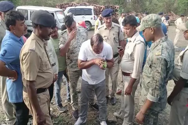 আদ্রার রেল ইয়ার্ডে শুট আউট