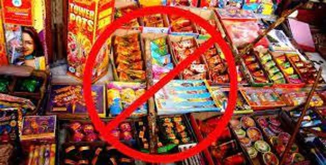 নিষিদ্ধ আতশবাজি উদ্ধার করল পুলিশ