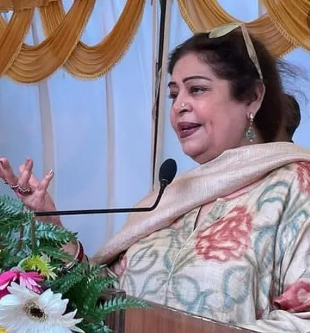 দিওয়ালি ২০২২: কিরণ খের এর "প্রিয় বন্ধু" কে জানেন?