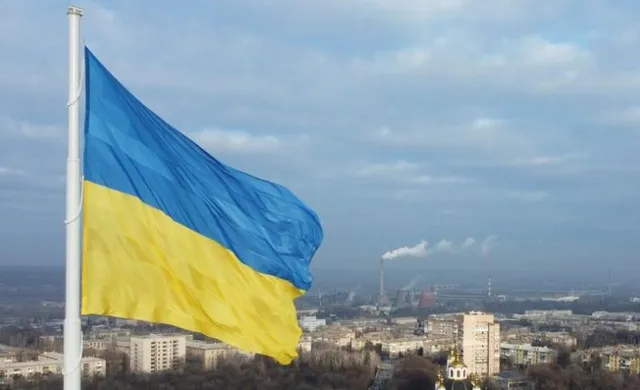 ৮ মাস পর মুক্ত খেরসনে গেলো ইউক্রেনীয় ট্রেন