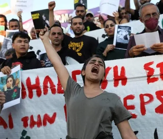 ইরানে মহিলাদের জন্য ম্যানহাটনে বিক্ষোভ