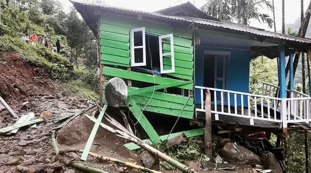 বুনো হাতির তাণ্ডবে ক্ষতিগ্রস্ত হল বন দপ্তরের কটেজ