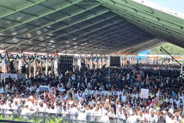 কংগ্রেস কর্মীদের আটক করল দিল্লি পুলিশ