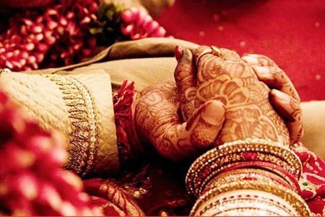 প্রেম করে বিয়ে করা যাবে না আর! আসছে নতুন আইন?