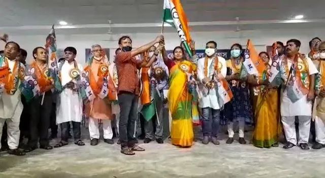 আবারও বিজেপিতে  ভাঙন