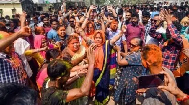 কোন দল কত আসনে জয়ী?