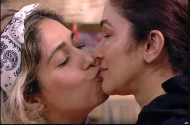 বিগ বসের দুই প্রতিযোগীর ঘনিষ্ঠ মুহুর্ত ভাইরাল