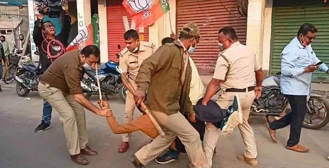 বিজেপির বাংলা বনধের শুরুতেই অশান্তি বালুরঘাটে