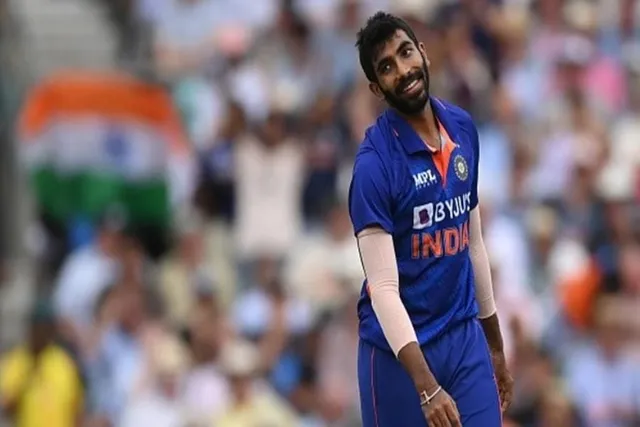 বিশ্বকাপ থেকে ছিটকে গেলেন বুমরাহ