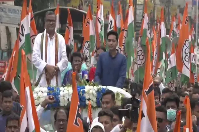 ভোট প্রচারে অভিষেকের রোড শো ত্রিপুরার