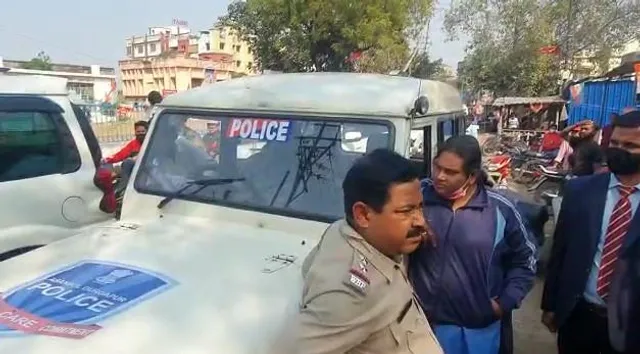 দোকান ভাঙচুরের অভিযোগ তৃণমূলের বিরুদ্ধে