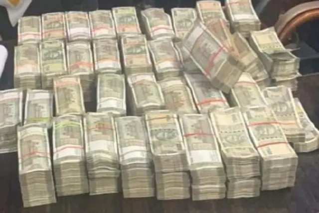 টাকার উৎস নিয়ে এখনও মুখ খোলেননি ৩ কংগ্রেস বিধায়ক