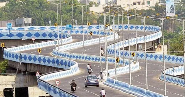 সম্প্রীতি উড়ালপুলে দুর্ঘটনা