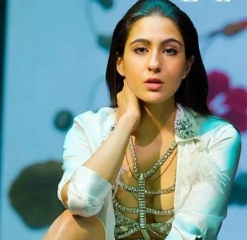 ফিটনেস বজায় রাখার ভিডিও শেয়ার করলেন সারা আলি খান