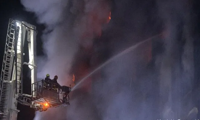 কারখানায় বিধ্বংসী আগুন, মৃত ৪০