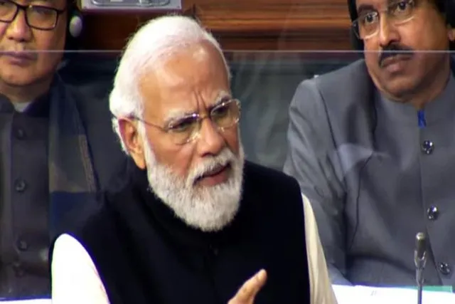 পরিবারতান্ত্রিক দল গণতন্ত্রের শত্রু, মোদীর নিশানায় কংগ্রেস