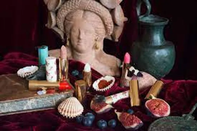 লিপস্টিকের ইতিহাস