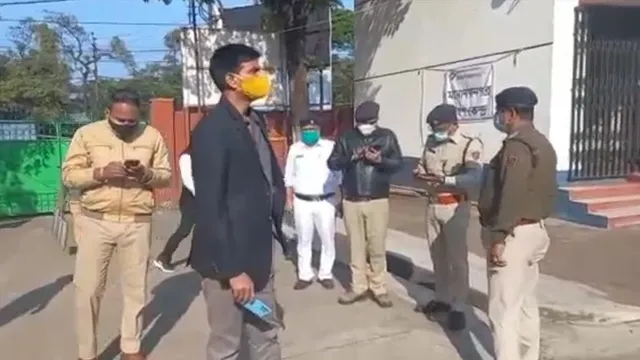 মনোনয়নপত্র গ্রহণ কেন্দ্র পরিদর্শনে সিপি