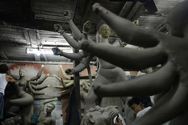 দমদম পার্ক ভারত চক্রের থিম 'অন্তর্লীন'