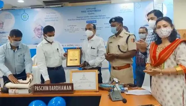 শিক্ষারত্ন পুরস্কার প্রাপ্যকে সংবর্ধনা