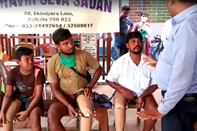 বিনা ব্যয়ে কৃত্রিম অঙ্গ প্রতিস্থাপন ক্যাম্প