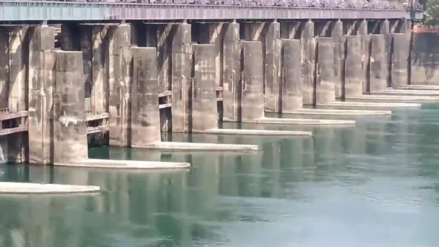 গঙ্গার লকগেট বন্ধ থাকায় জল জমার আশঙ্কা দ্বিগুন