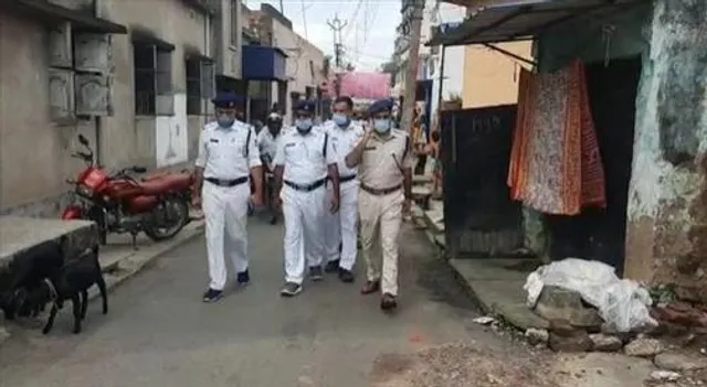 বিসর্জনের পর মদের টাকা চাইতেই সংঘর্ষ-বোমাবাজি