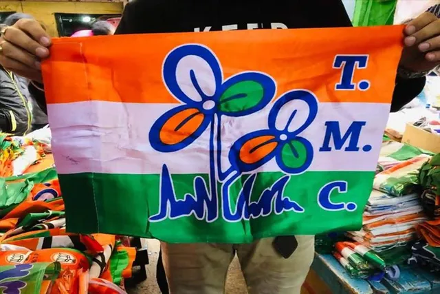 কোভিড বিধিনিষেধ নিয়ে কেন্দ্রকে তোপ তৃণমূলের